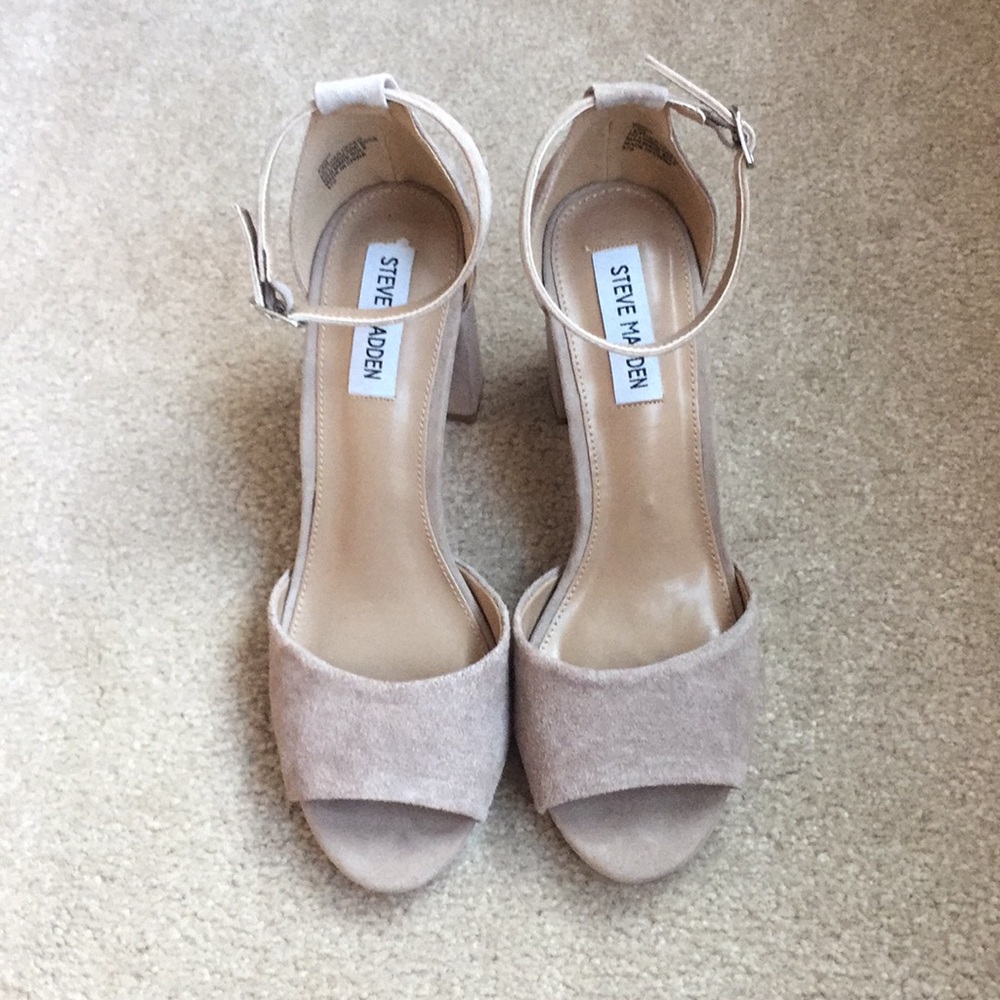 Steve Madden Suede Tan Block Heels Size 7.5